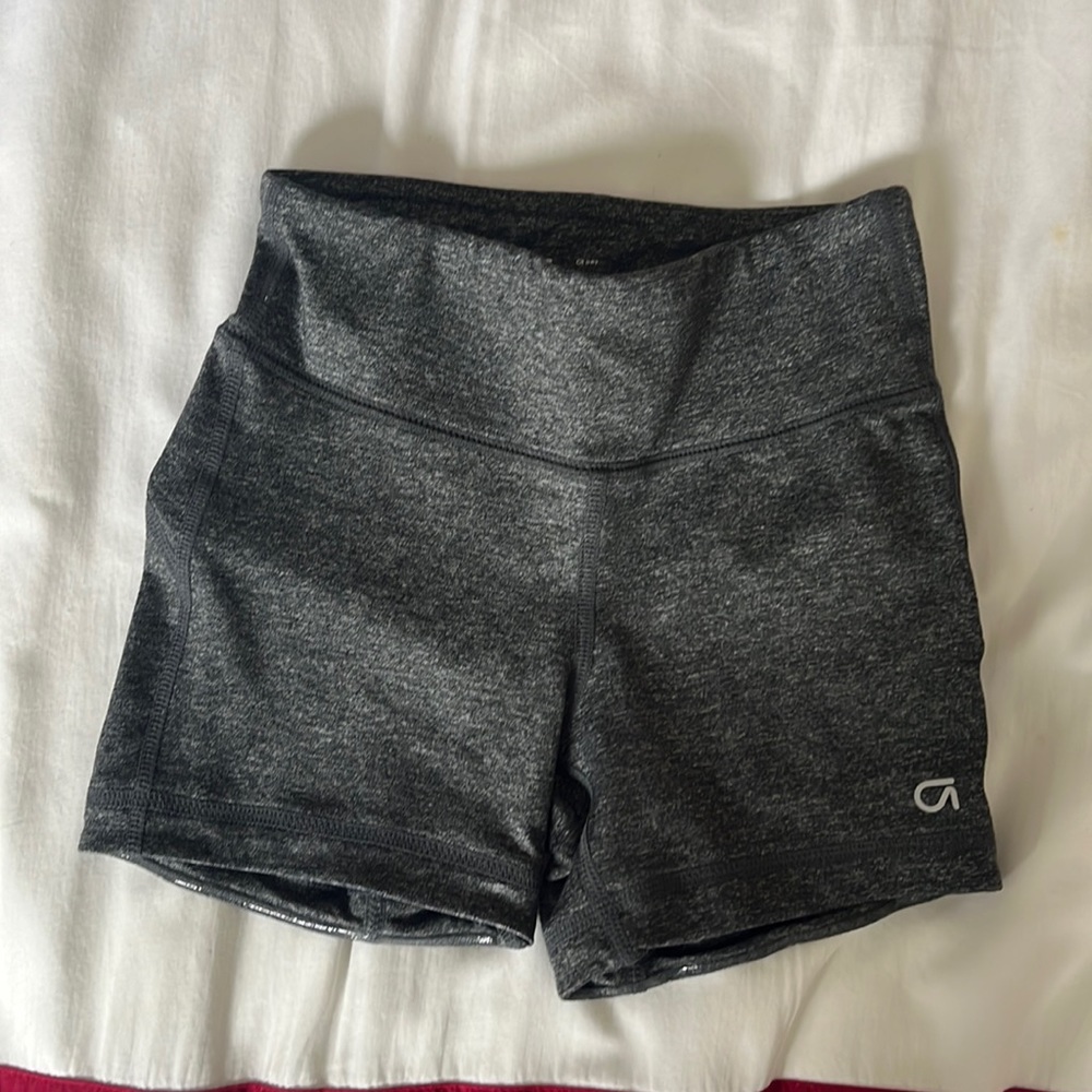 EUC Gap Dri fit short size xs